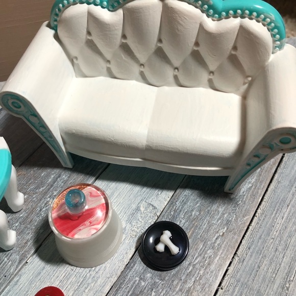 Dollhouse furniture - Picture 6 of 6